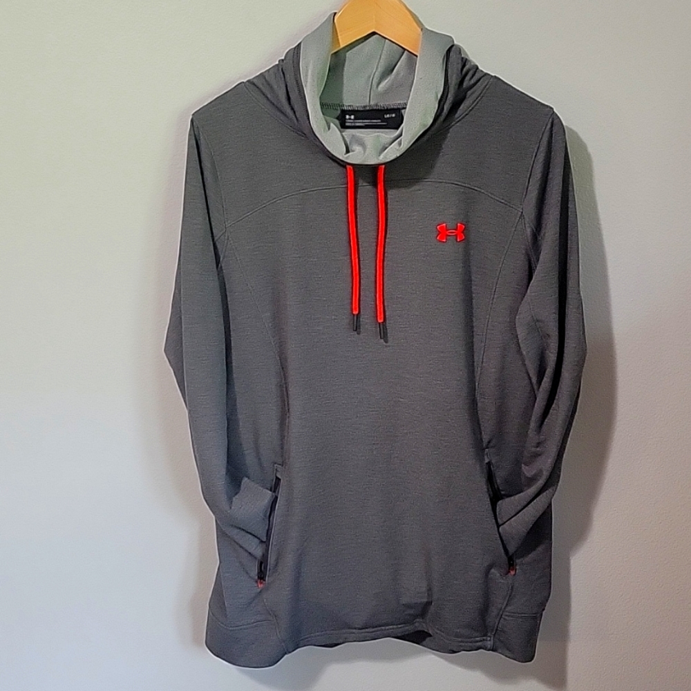 Womens gray  Under Armour cowl neck sweatshirt in size large